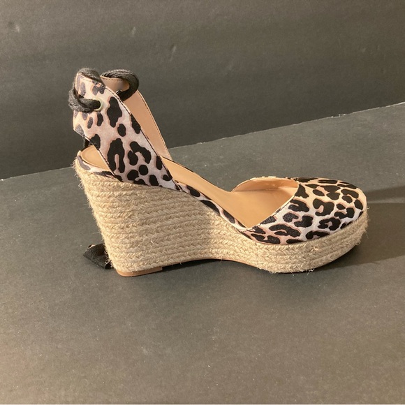 Jennifer Lopez Shoes | Color Tan Leopard Print | Size 7.5M | New No Box - Picture 3 of 7